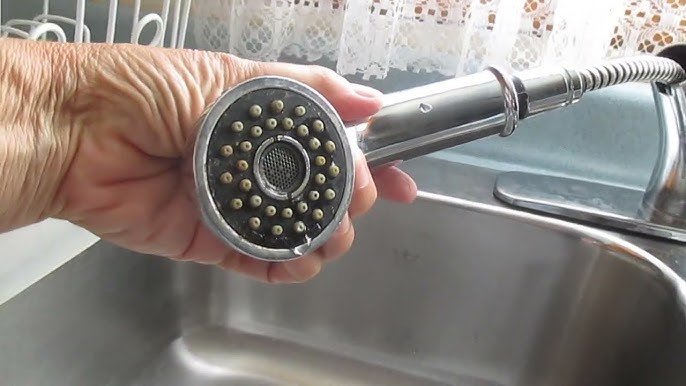 How To Remove Aerator From Kitchen Faucet Without Tool: Fix